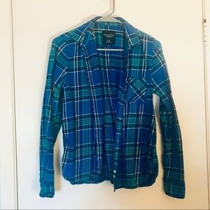 Blue and green American Eagle flannel